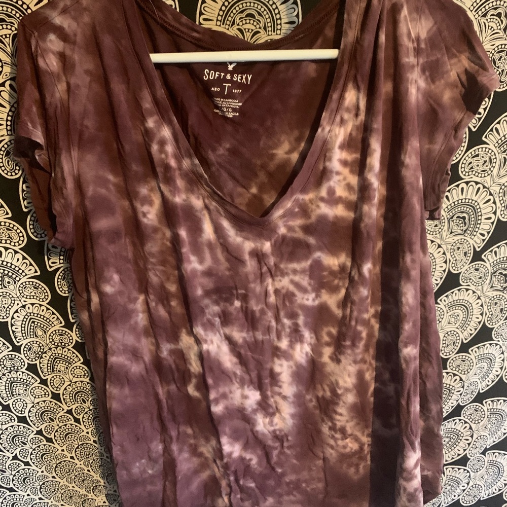 ⭐️2 for $15 or 3 for $20⭐️ L AE soft & sexy tee